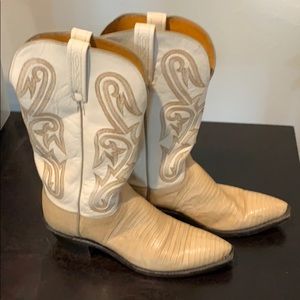 Lucchese women’s boots. Lightly worn